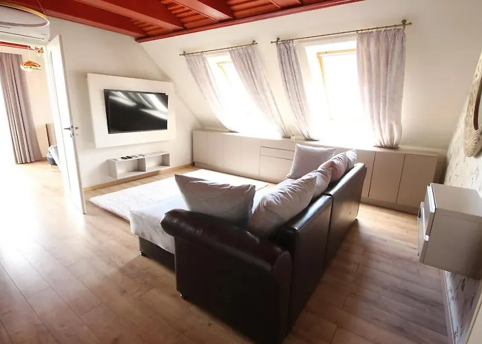 Aranyhaj Apartman